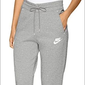 IF ANYONE FINDS THESE NIKE SWEATPANTS